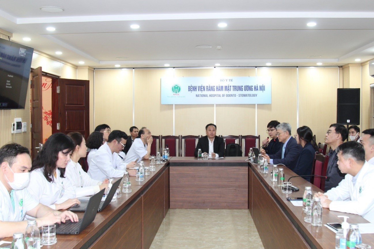 SINH HOẠT KHOA HỌC CHUYÊN ĐỀ IMPLANT NHA KHOA